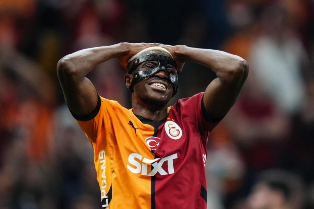 Osimhen için saatler kuruldu, gece yarısı iyi haber! Galatasaray bu sefer sona erdi ... Napoli'nin Napoli Başkanı'ndan ilk kez geldi: İşte imza 2