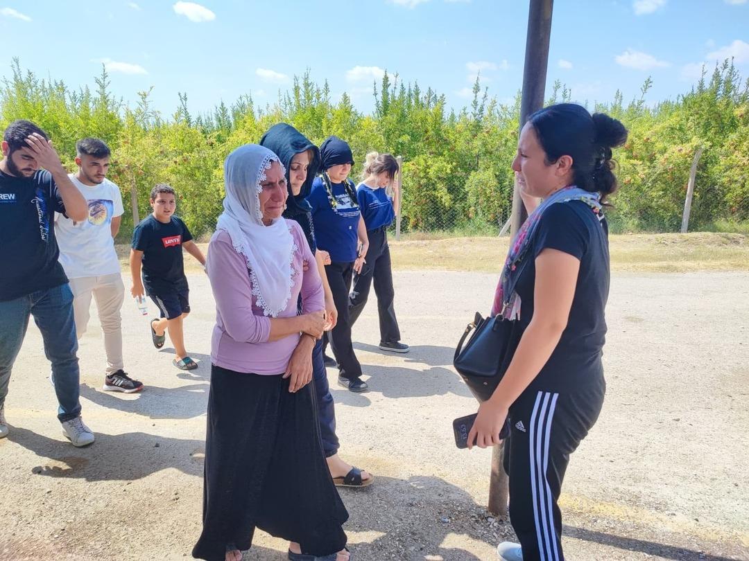 Mide fıtık müdahalesinden sonra hayatını kaybeden genç kadın gömüldü 3