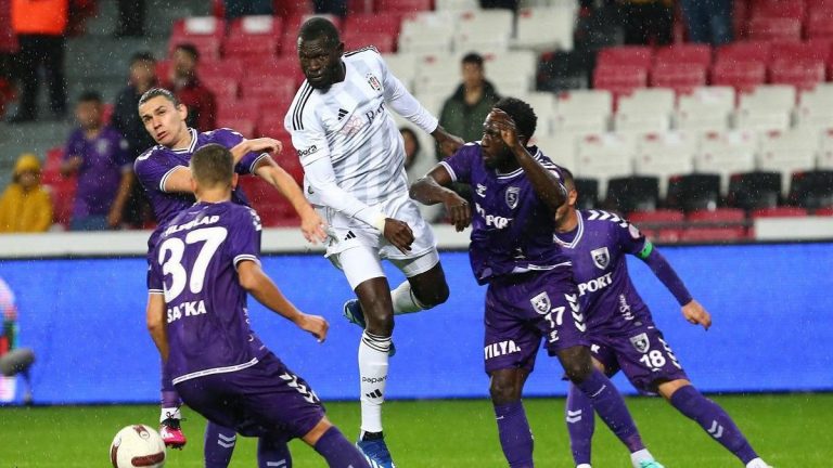 Beşiktaş-Samsunspor maçının canlı anlatımı