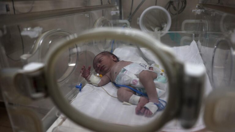 Gazze’de oksijen sıkıntısı var: Hasta çocukların hayatı tehlikede