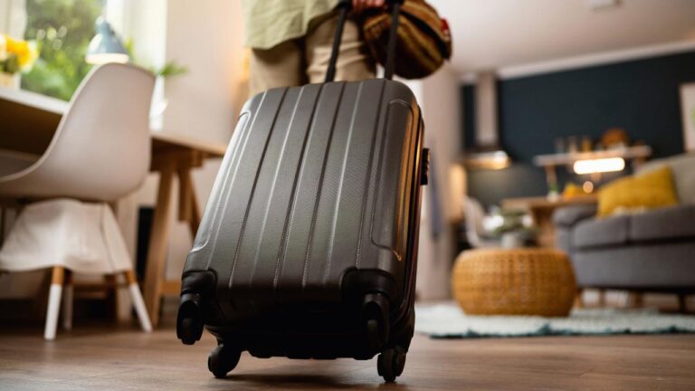 Tatile giderken evde alınacak önlemler