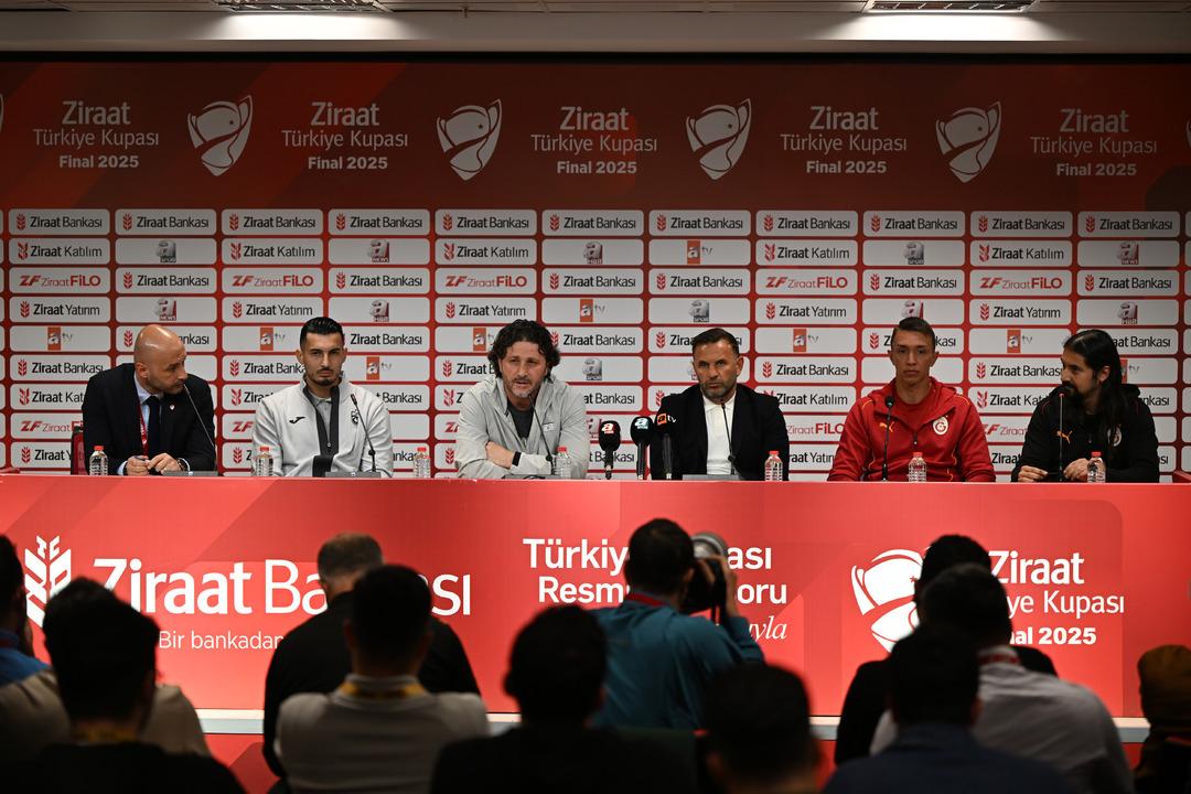 AA-20250513-37939854-37939847-trabzonspor_gatasaray_macina_dogru