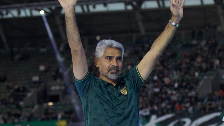 Kocaelispor, İsmet Taşdemir’le yollarını ayırdı