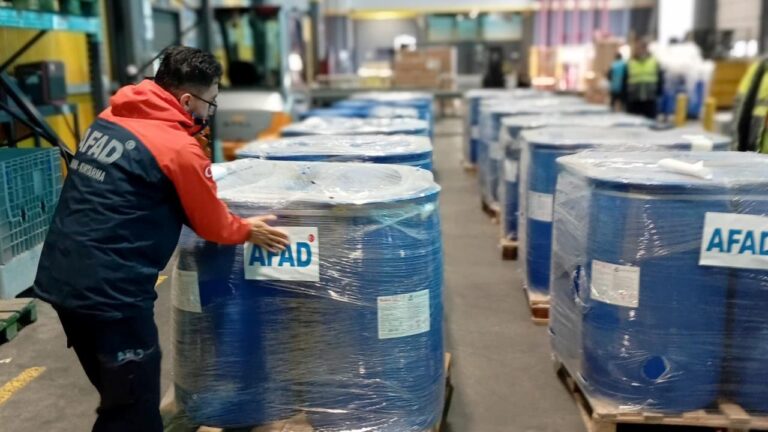 Türkiye’den Sudan’a yangınların söndürülmesi için malzeme ve ekipman desteği