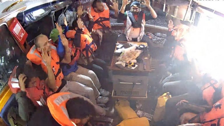 İşgalci İsrail ordusu Madleen gemisine saldırdı