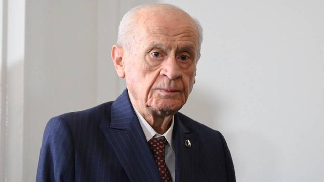 Bahçeli’den, Süper Lig’e çıkan Çorum FK’ya tebrik